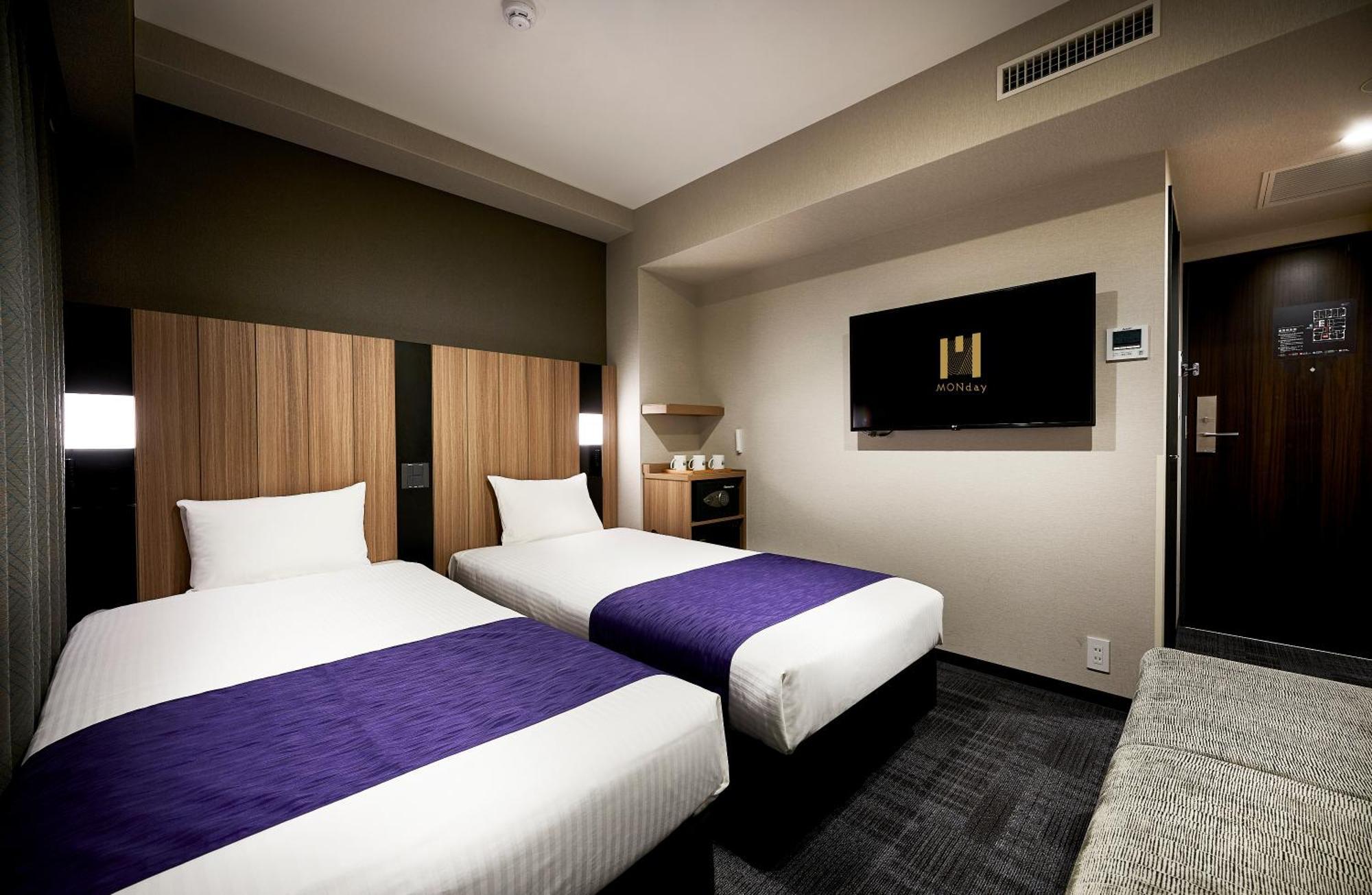 hotel MONday Kyoto Karasuma Nijo Bagian luar foto